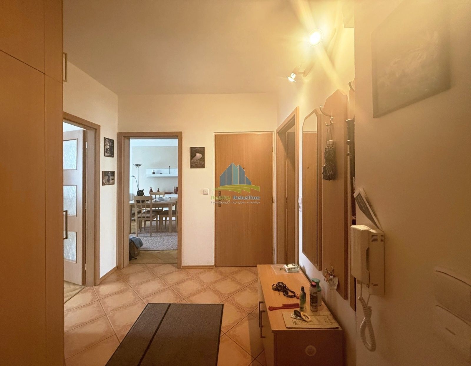 Prodej bytu 2+1 67 m² - foto 3