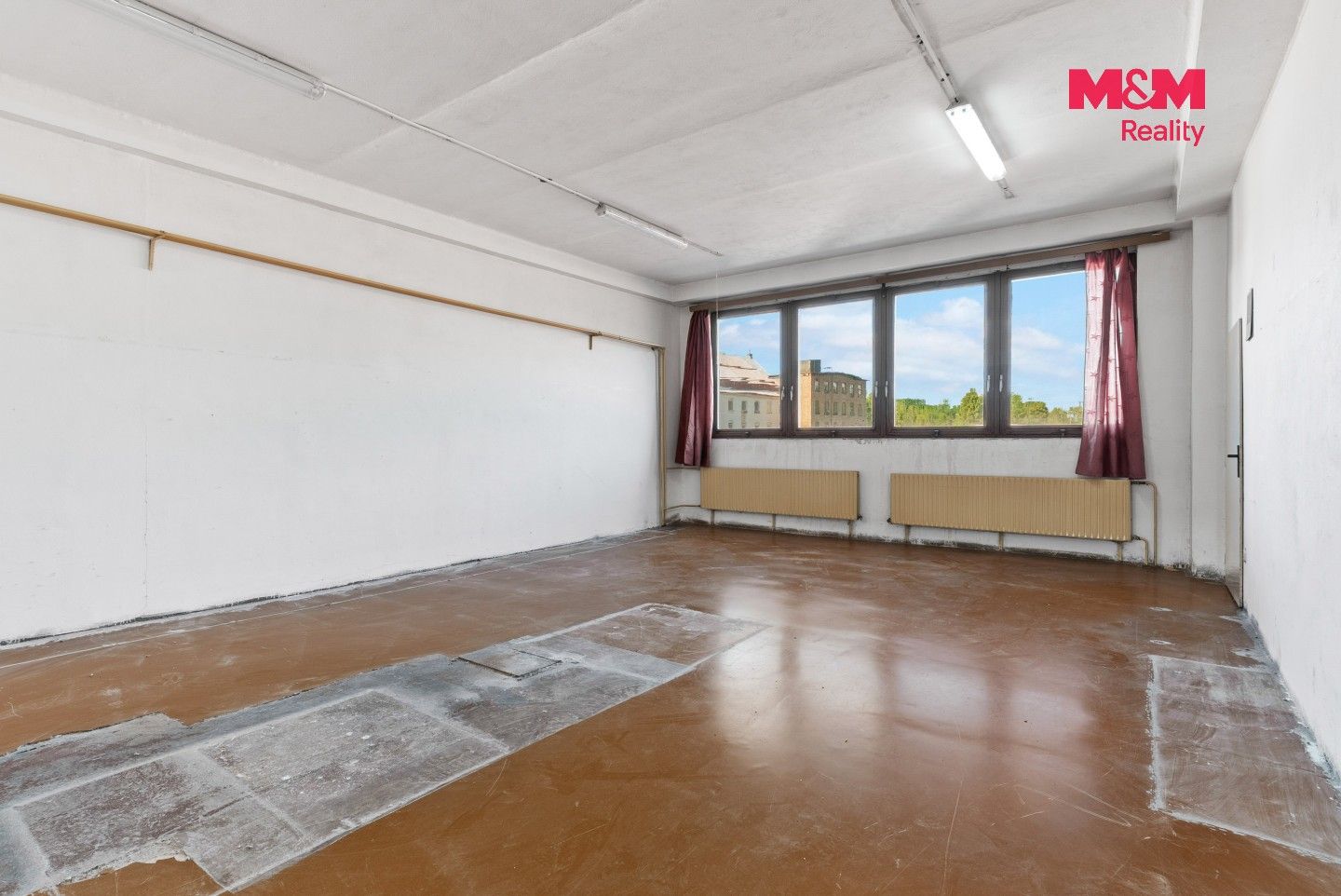 Pronájem komerčního prostoru 4500 m² - foto 16
