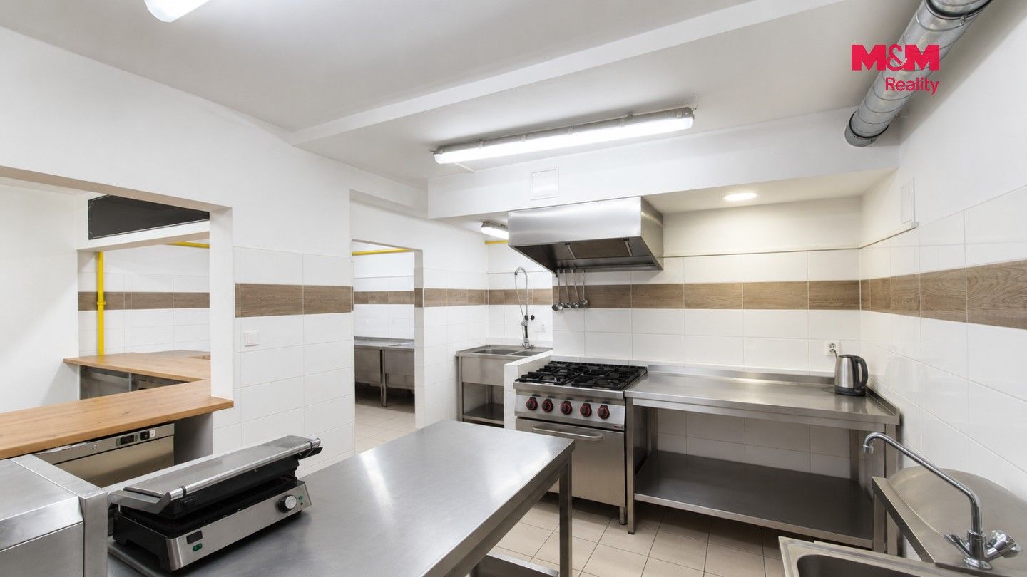 Pronájem komerčního prostoru 58 m² - foto 2
