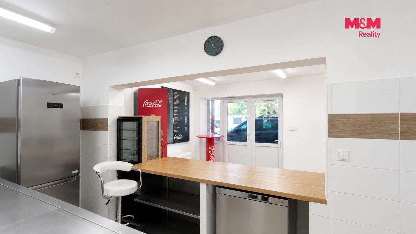 Pronájem komerčního prostoru 58 m² - foto 4