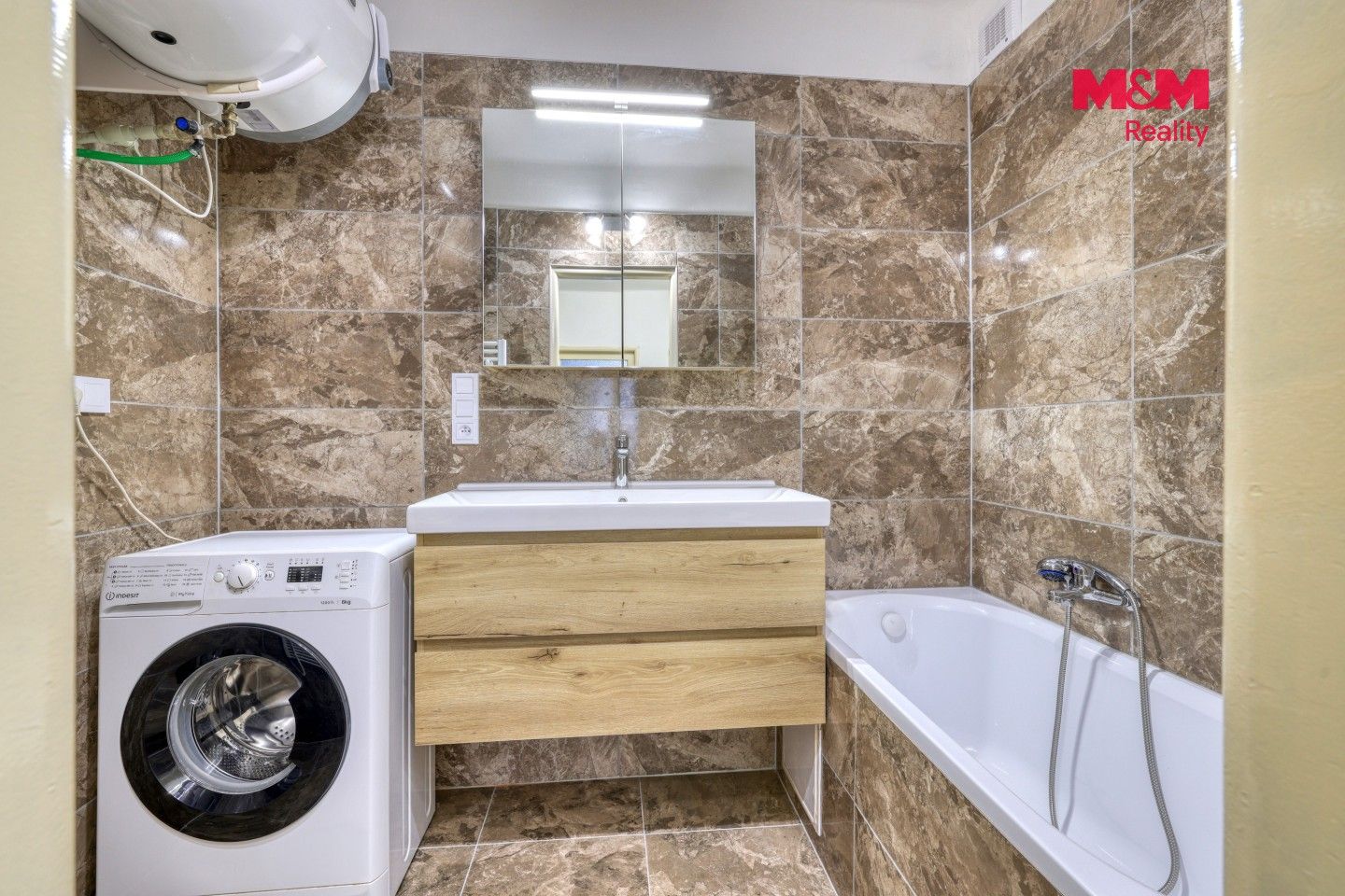 Pronájem bytu 3+1 75 m² - foto 11