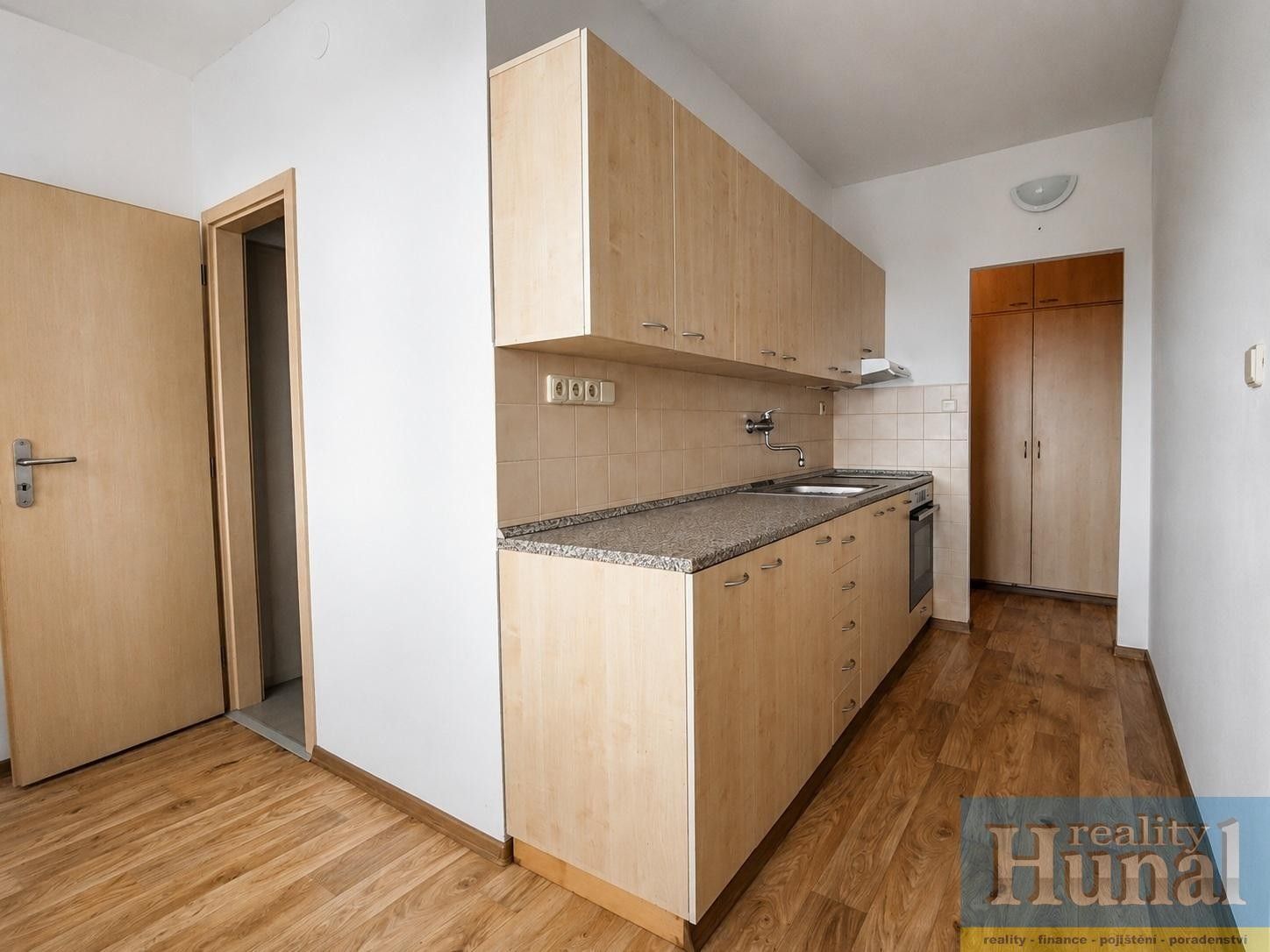Pronájem bytu 1+1 42 m² - foto 4