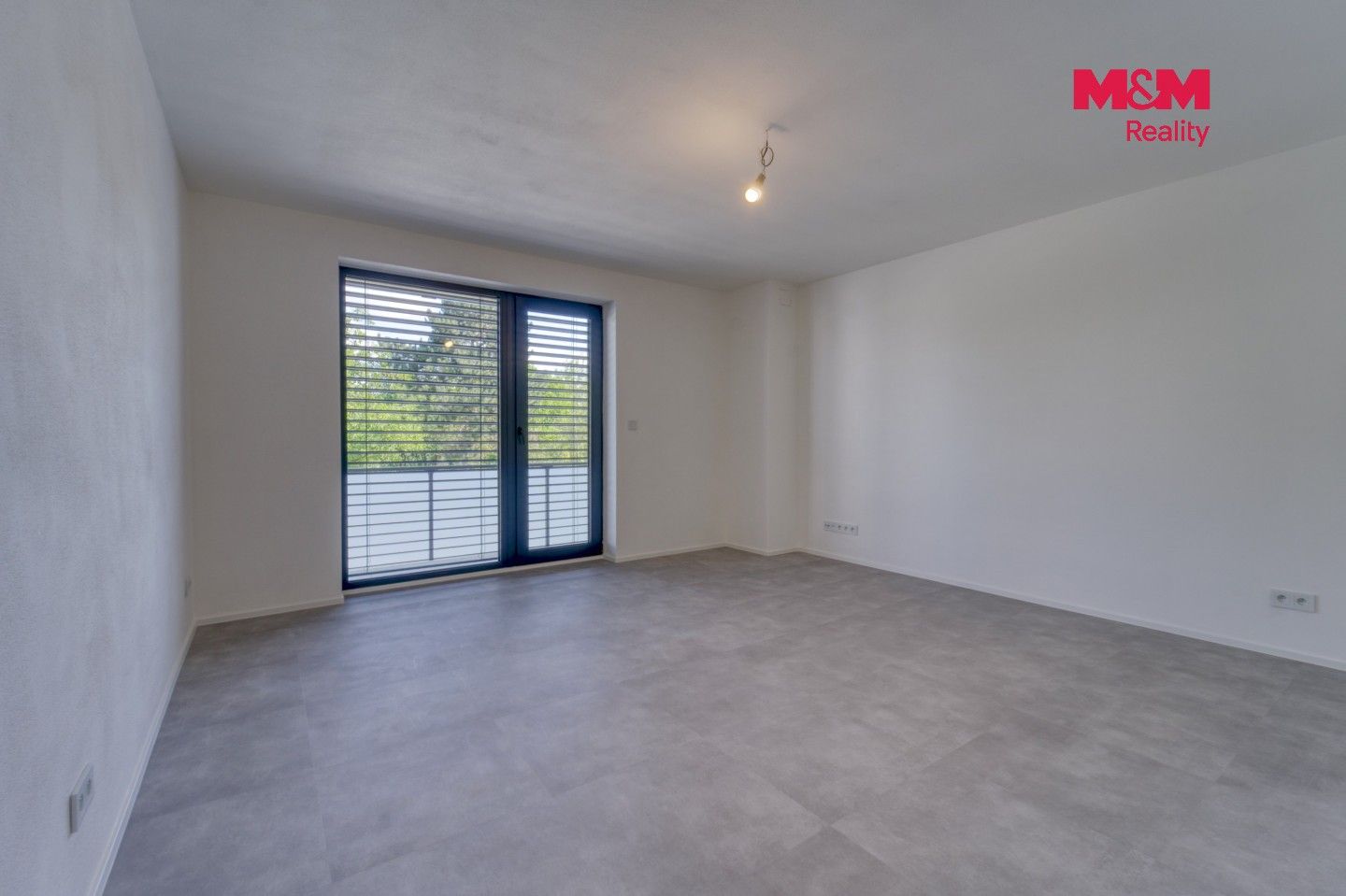 Pronájem bytu 3+kk 103 m² - foto 3