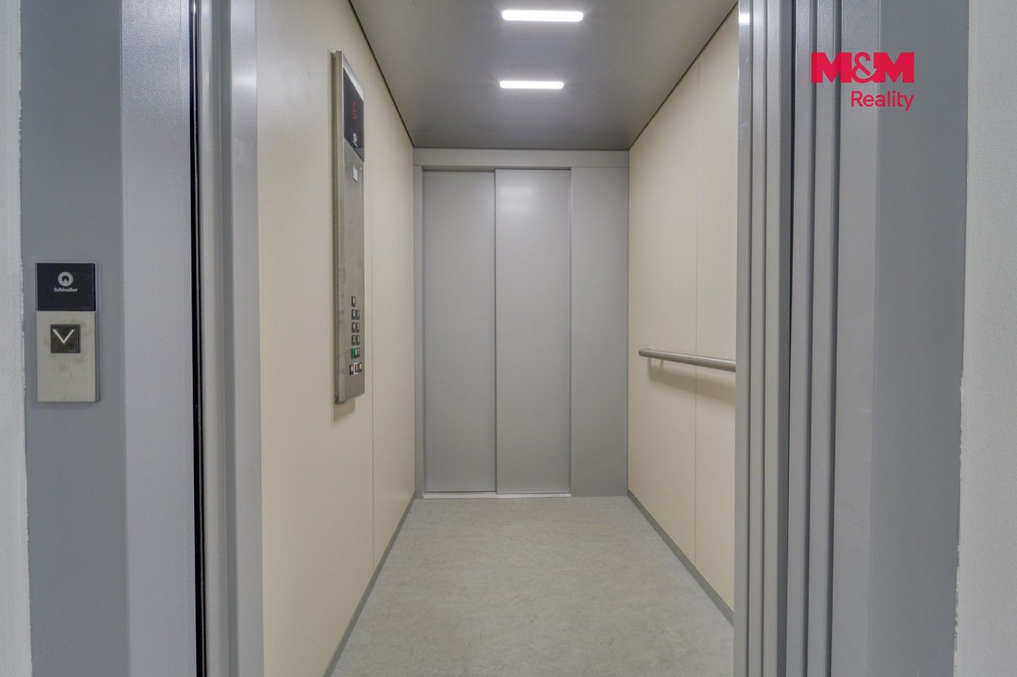 Pronájem bytu 3+kk 103 m² - foto 15