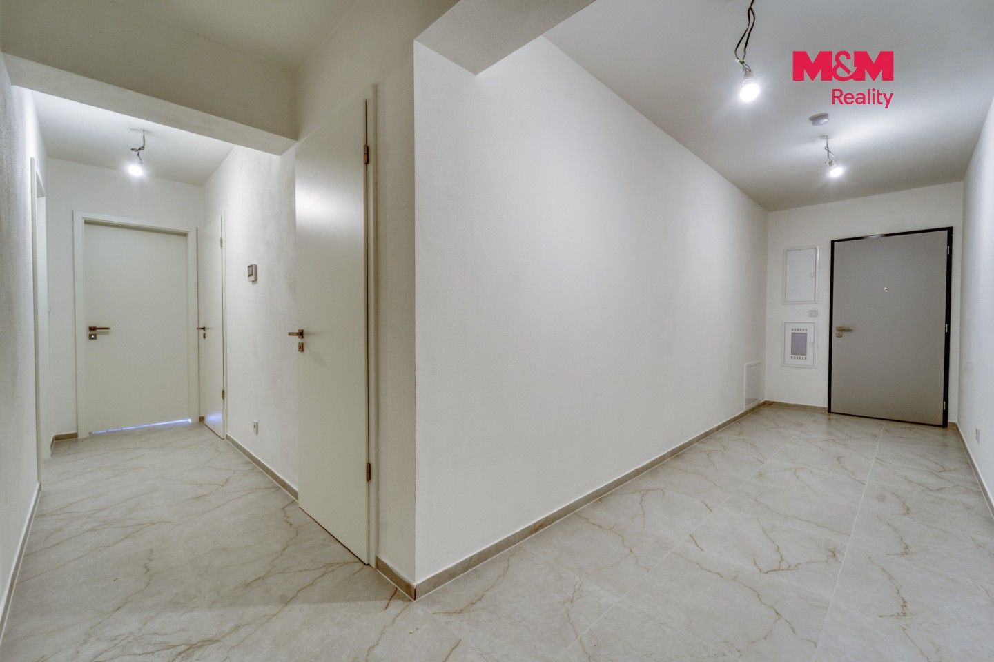 Pronájem bytu 3+kk 92 m² - foto 15
