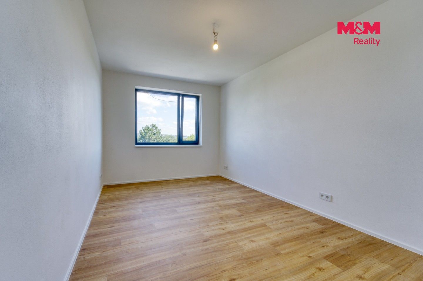 Pronájem bytu 3+kk 92 m² - foto 10