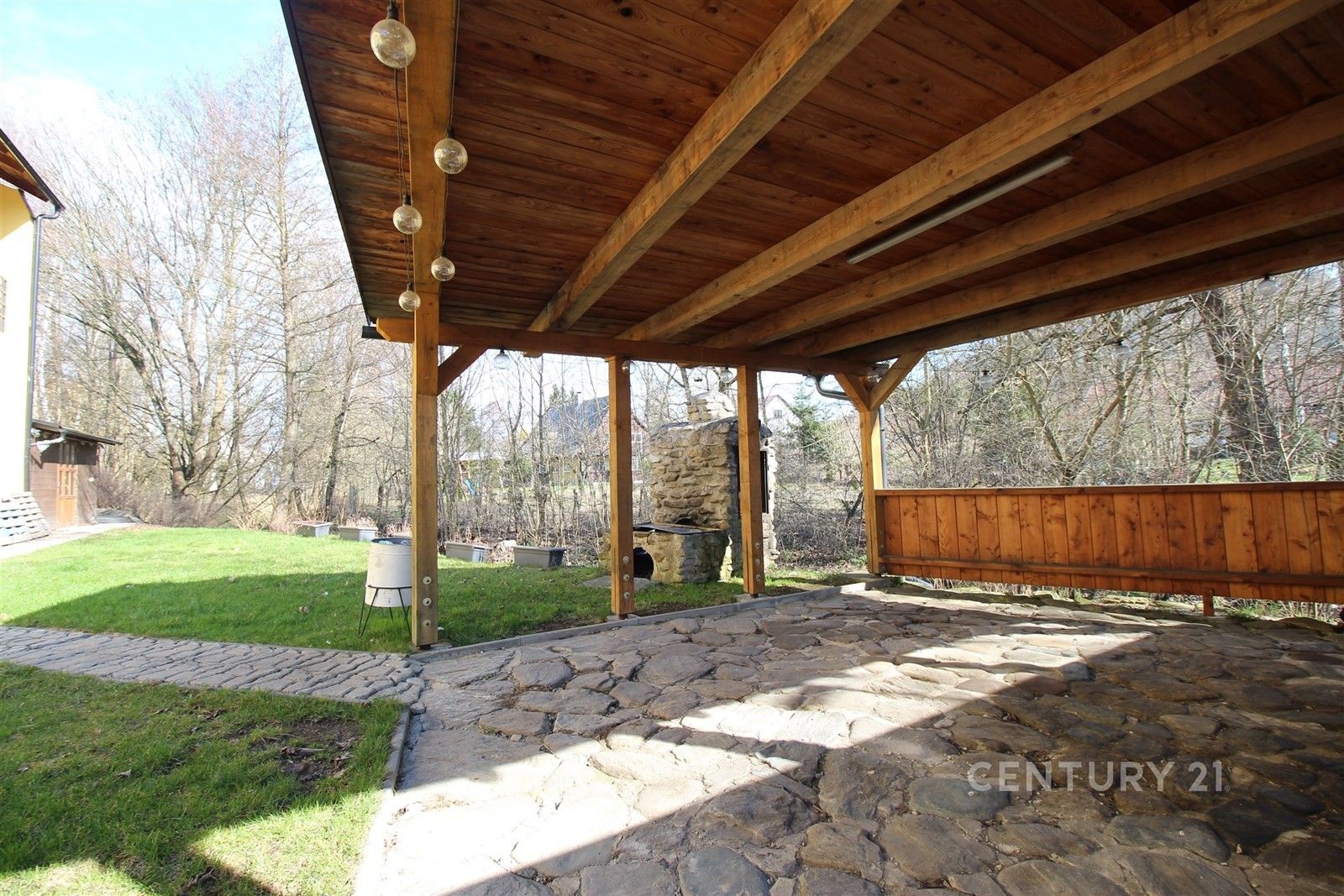 Prodej nemovitosti 500 m² - foto 5