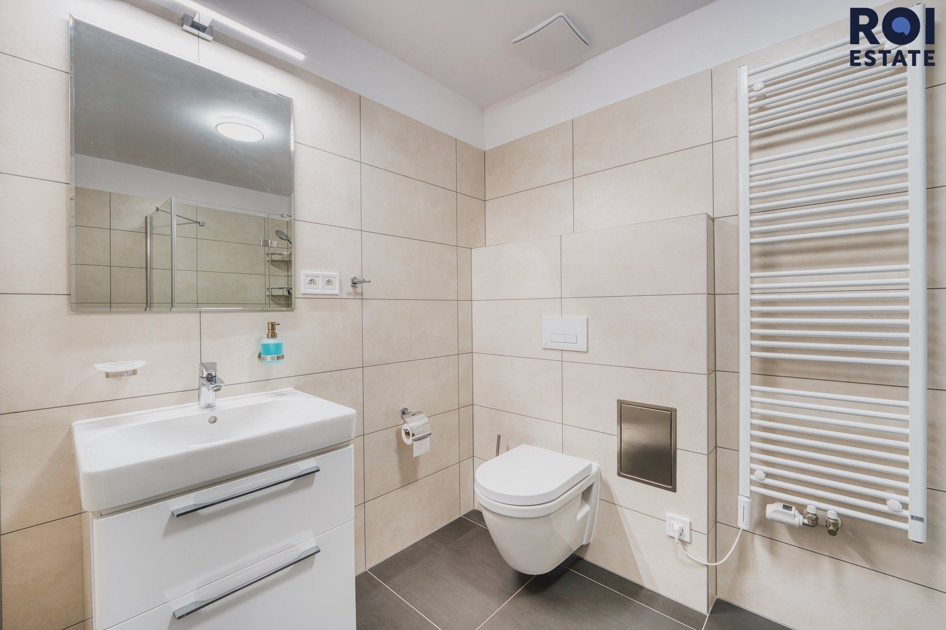 Pronájem bytu 3+kk 88 m² - foto 13