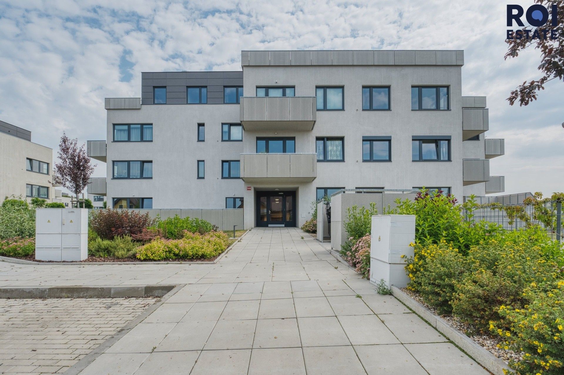 Pronájem bytu 3+kk 88 m² - foto 18