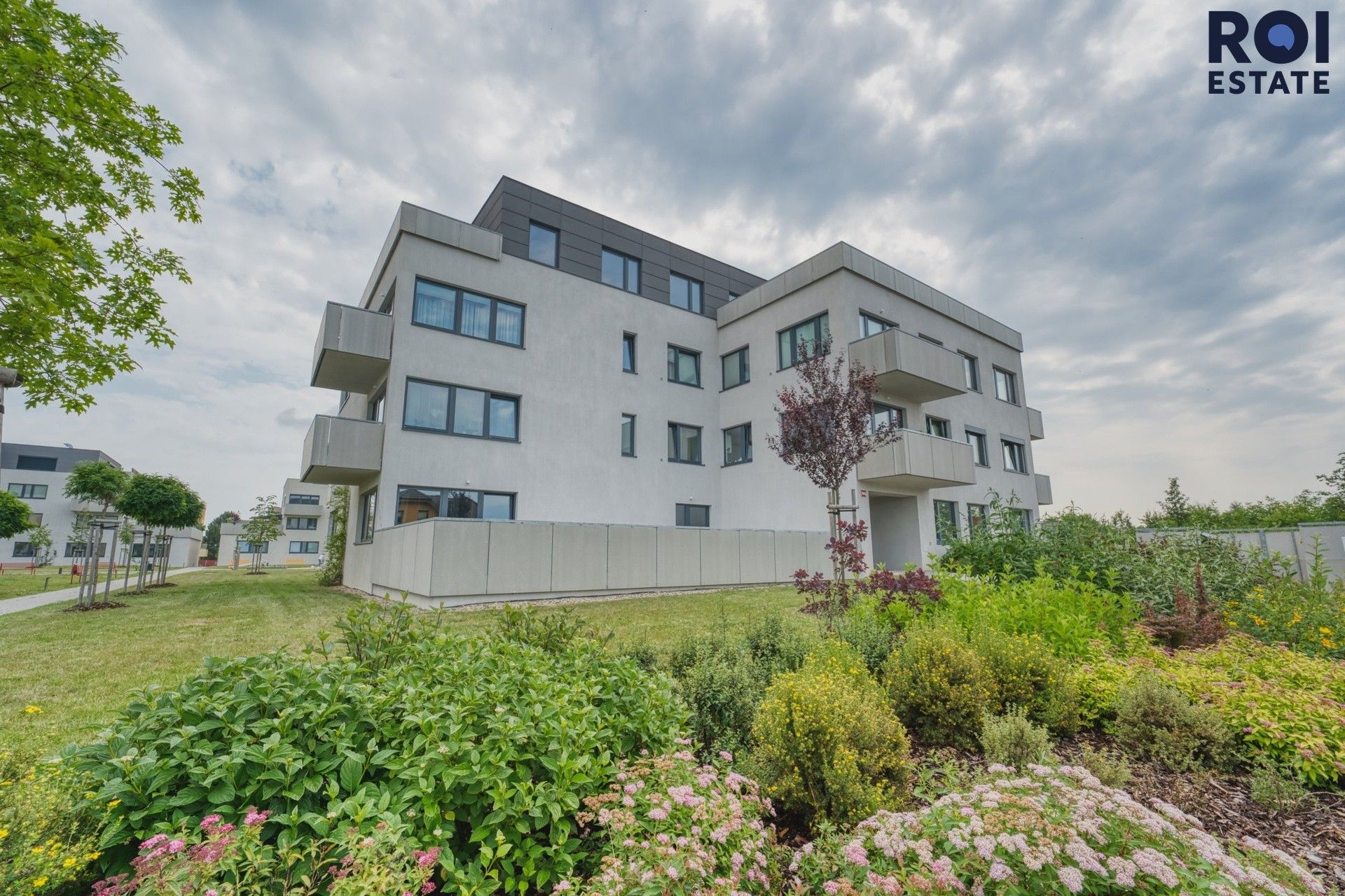 Pronájem bytu 3+kk 88 m² - foto 17