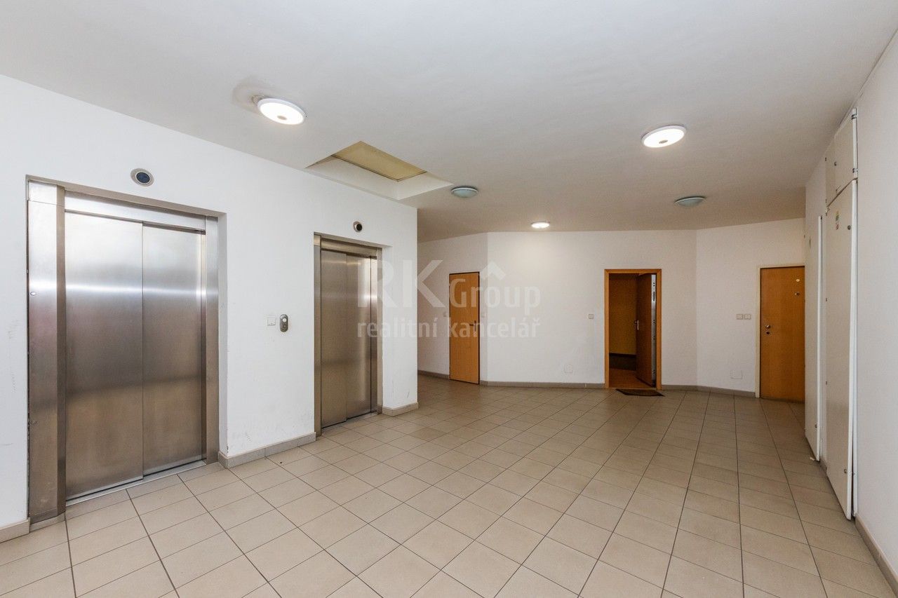 Pronájem bytu 2+kk 65 m² - foto 16