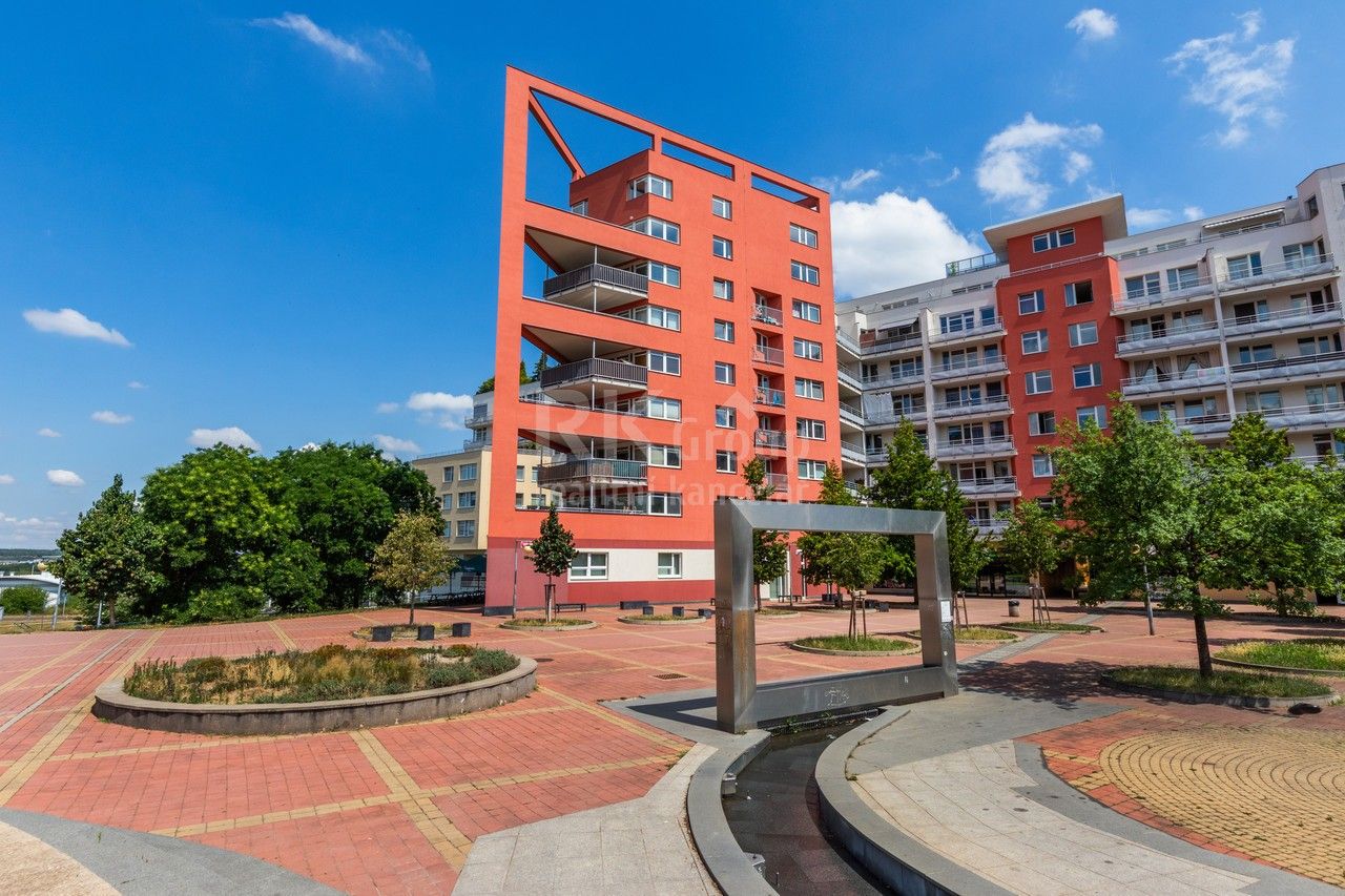 Pronájem bytu 2+kk 65 m² - foto 22