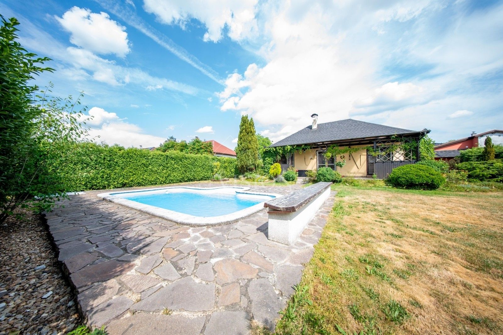 Prodej domu 70 m² - foto 1