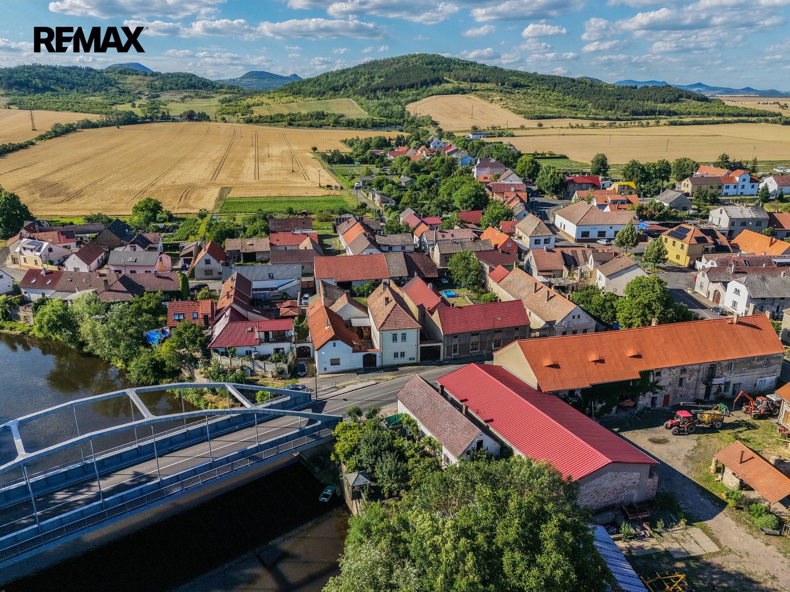 Prodej domu 160 m² - foto 1