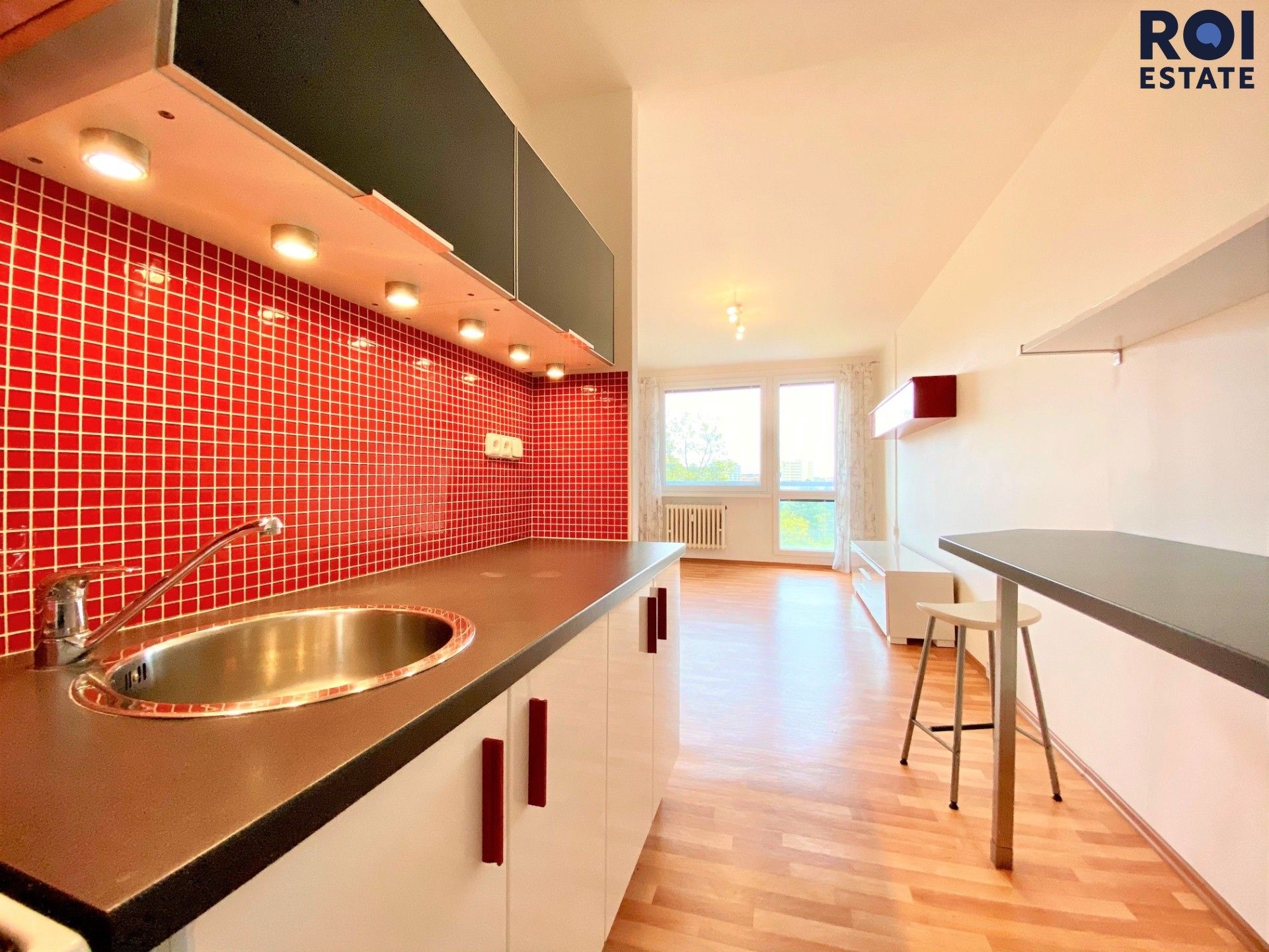 Pronájem bytu 2+kk 48 m² - foto 3