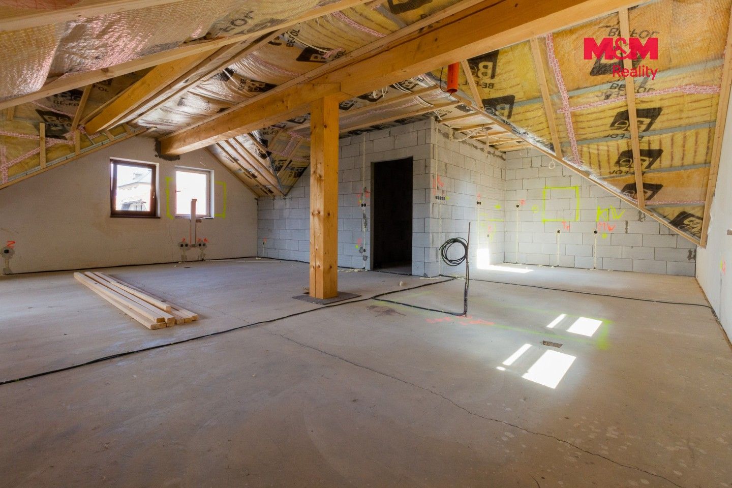 Prodej komerčního prostoru 1051 m² - foto 7
