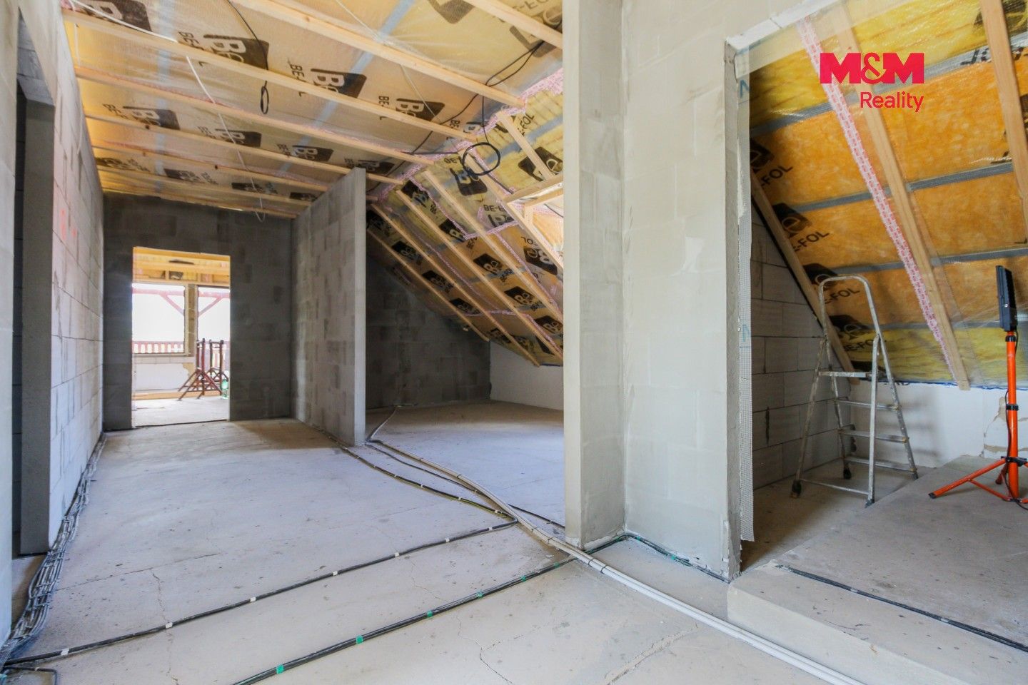 Prodej komerčního prostoru 1051 m² - foto 14