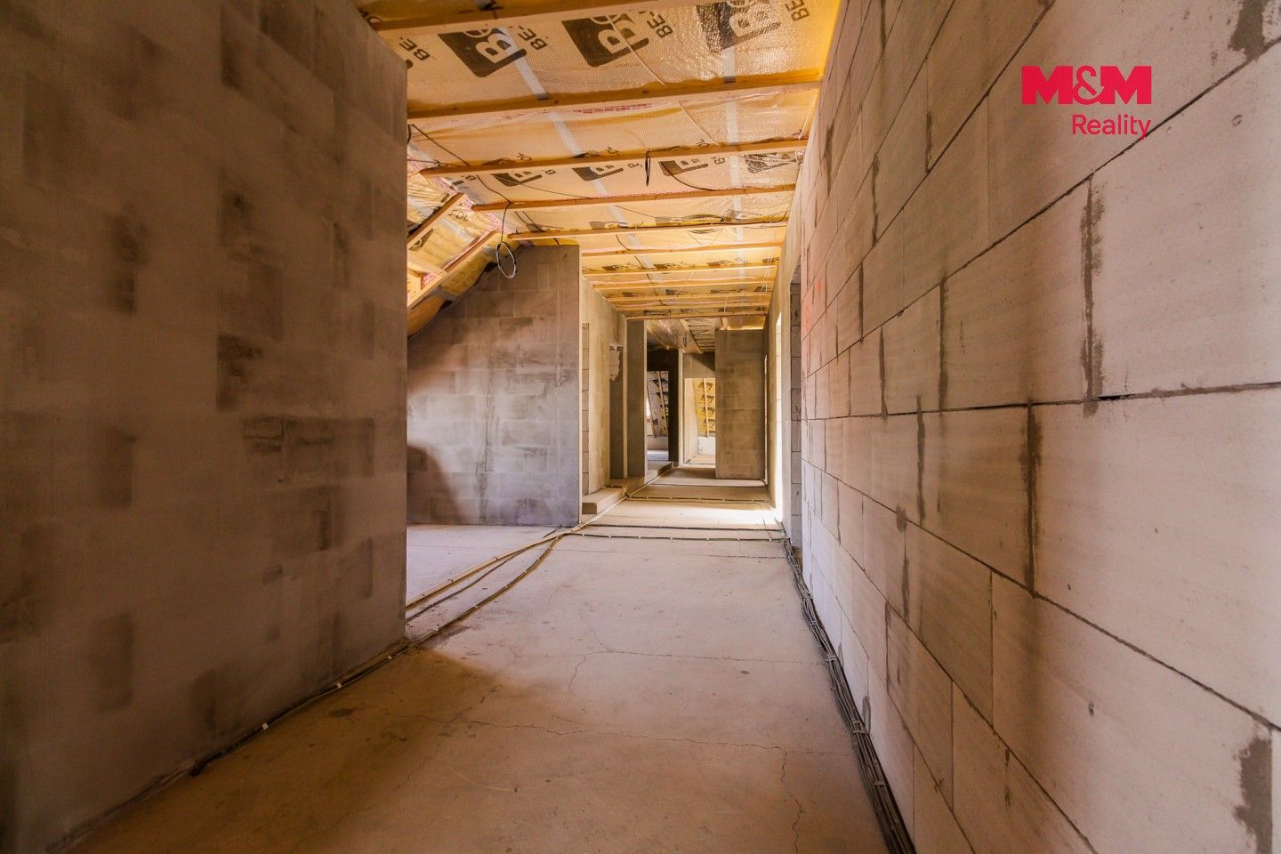 Prodej komerčního prostoru 1051 m² - foto 17