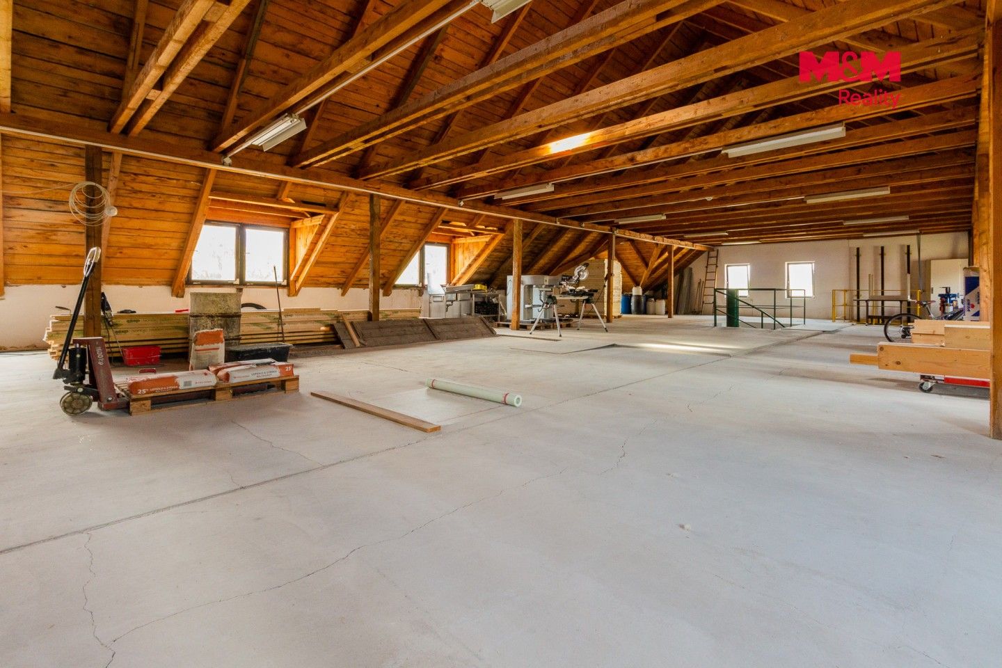Prodej komerčního prostoru 1051 m² - foto 20