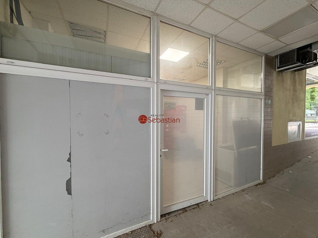 Pronájem komerčního prostoru 21 m² - foto 7