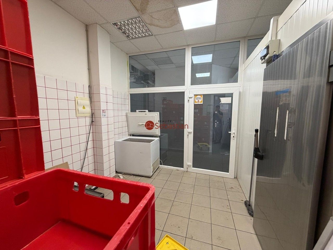 Pronájem komerčního prostoru 21 m² - foto 4