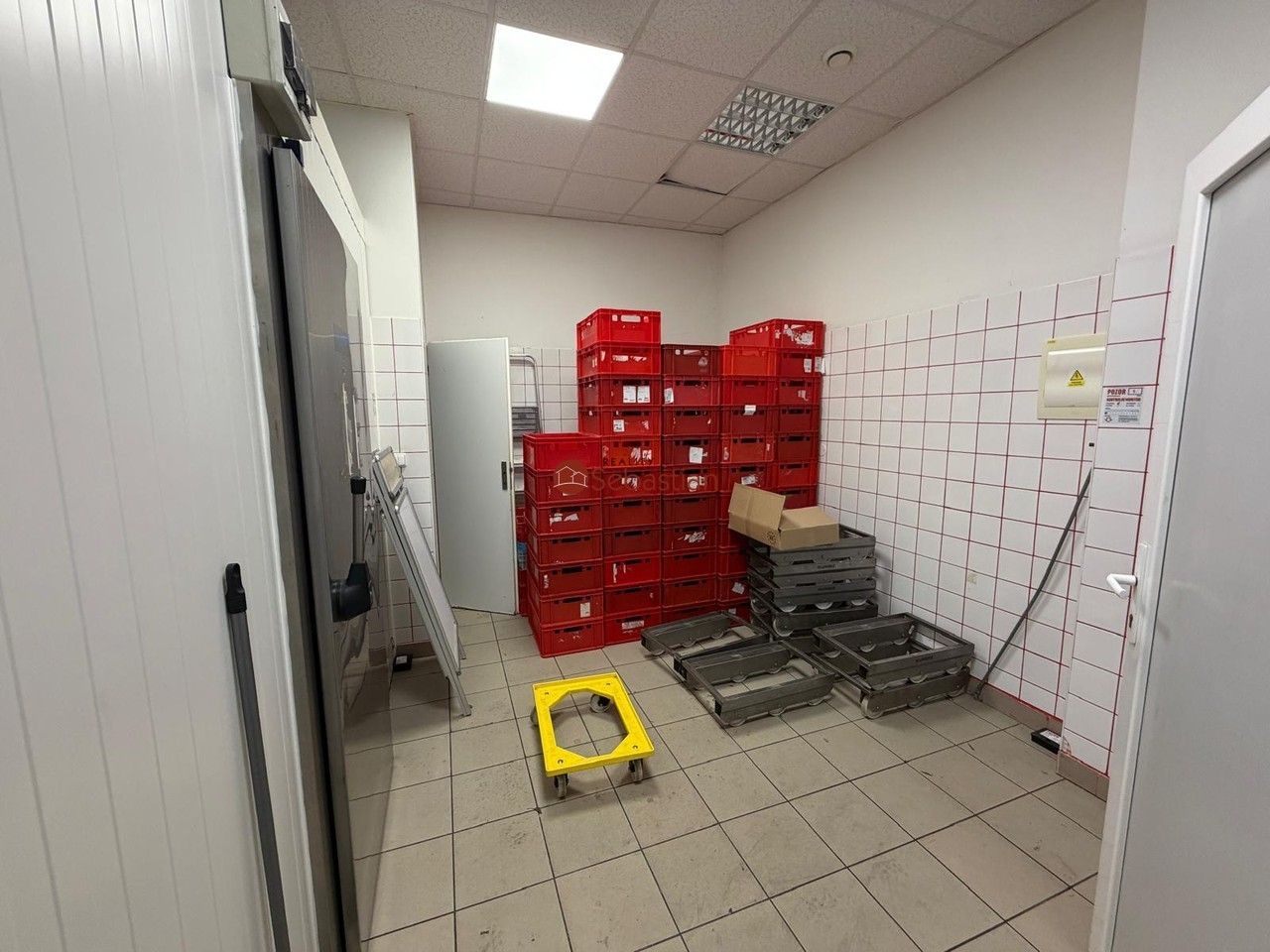 Pronájem komerčního prostoru 21 m² - foto 2