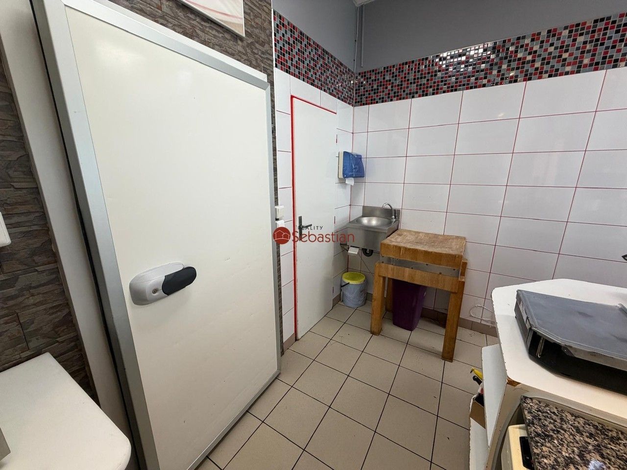 Pronájem komerčního prostoru 38 m² - foto 5