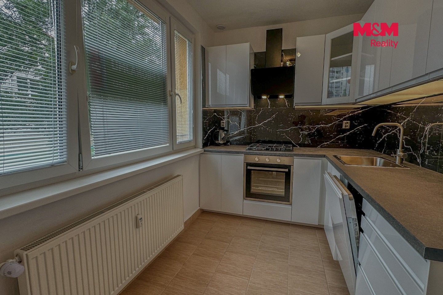 Pronájem bytu 3+1 74 m² - foto 14