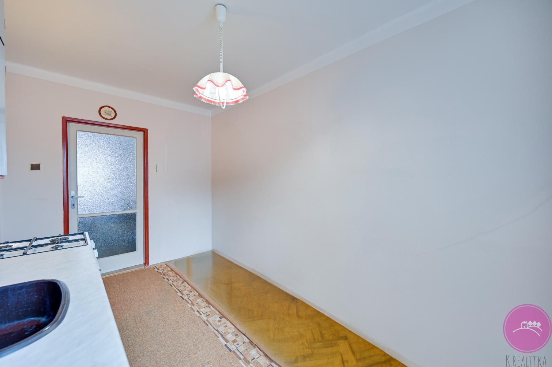 Pronájem bytu 2+1 58 m² - foto 3