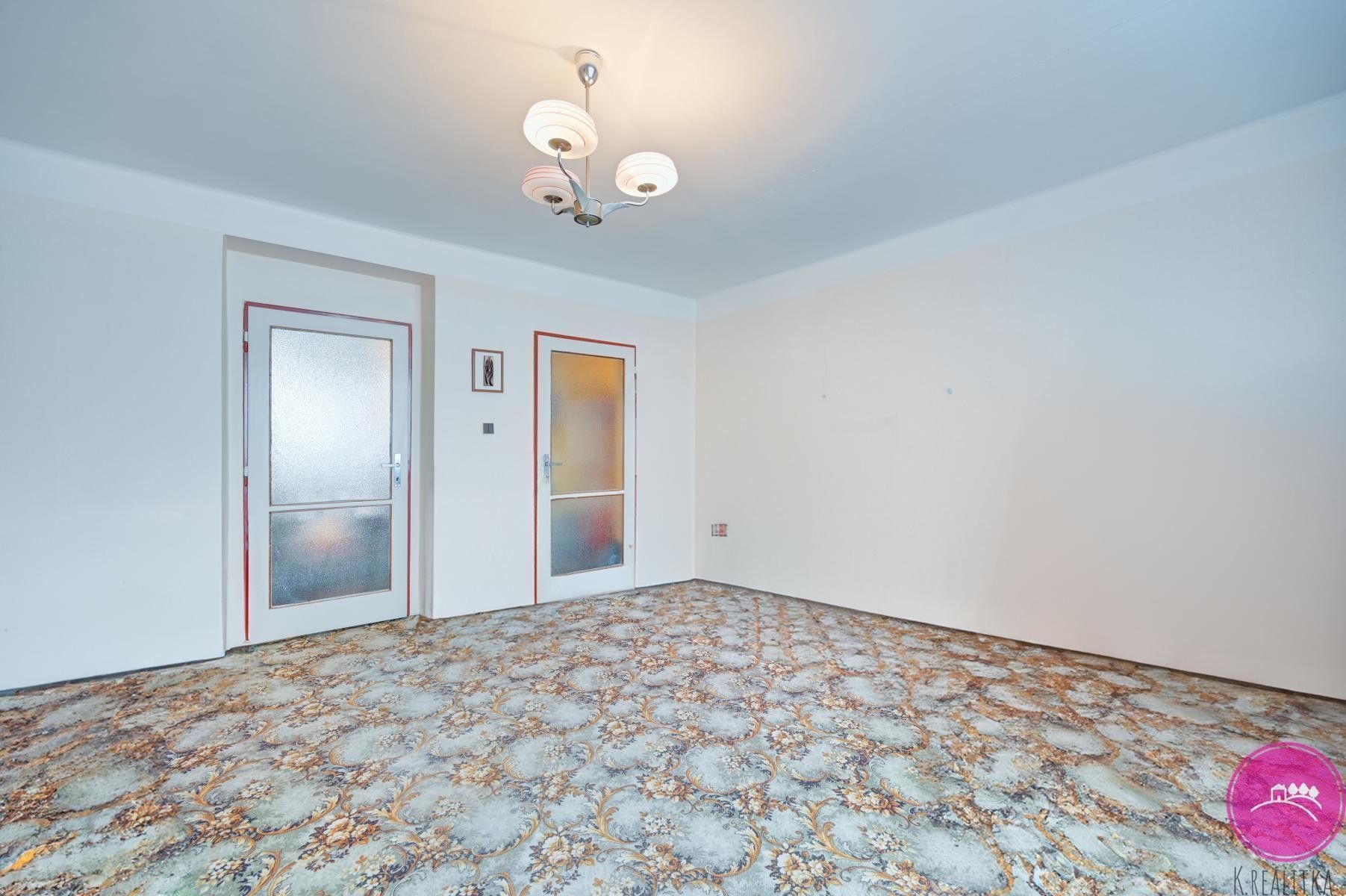 Pronájem bytu 2+1 58 m² - foto 4