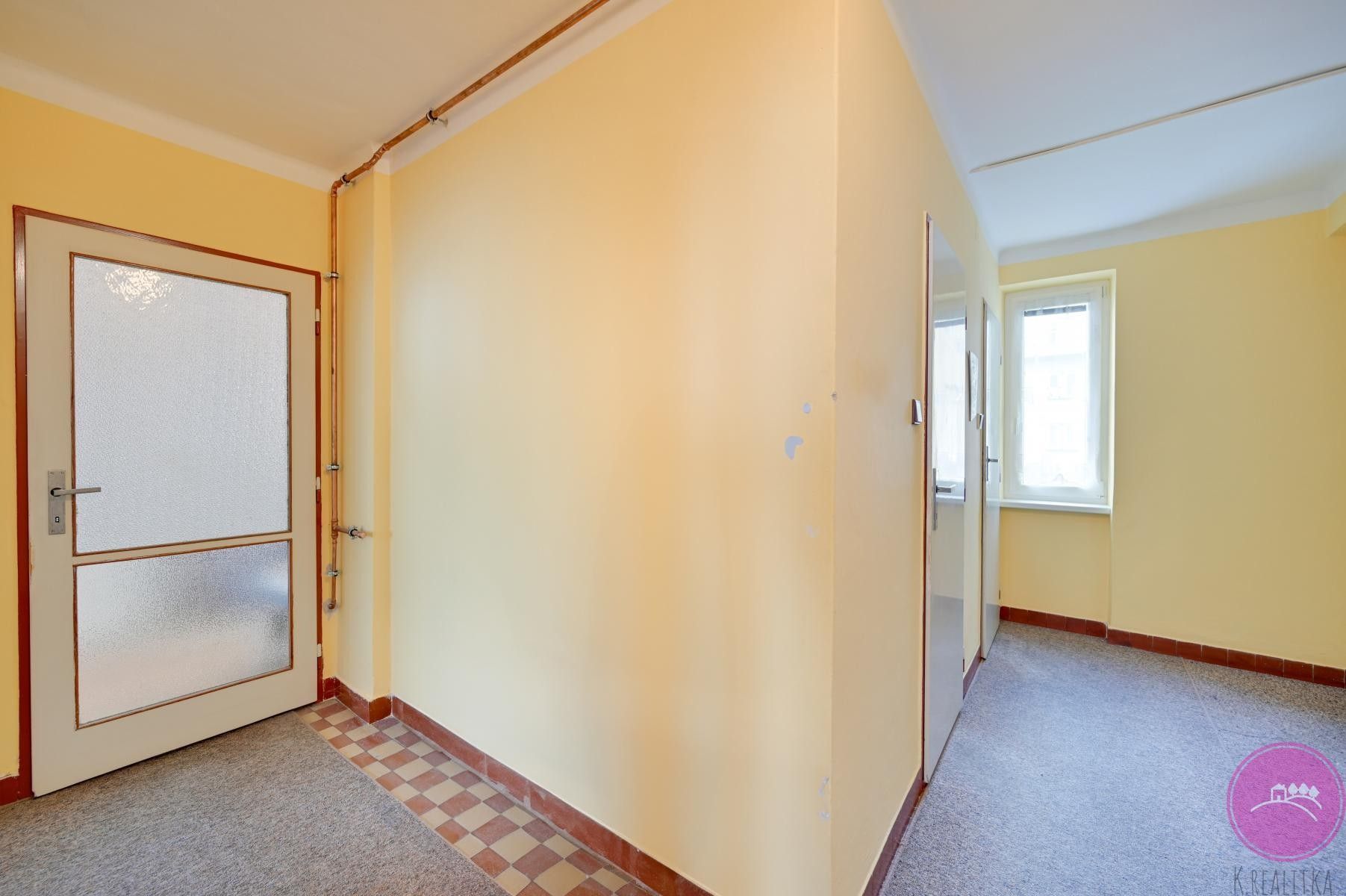 Pronájem bytu 2+1 58 m² - foto 8