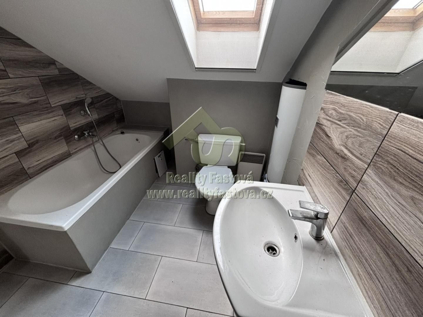 Pronájem bytu 2+kk 54 m² - foto 11