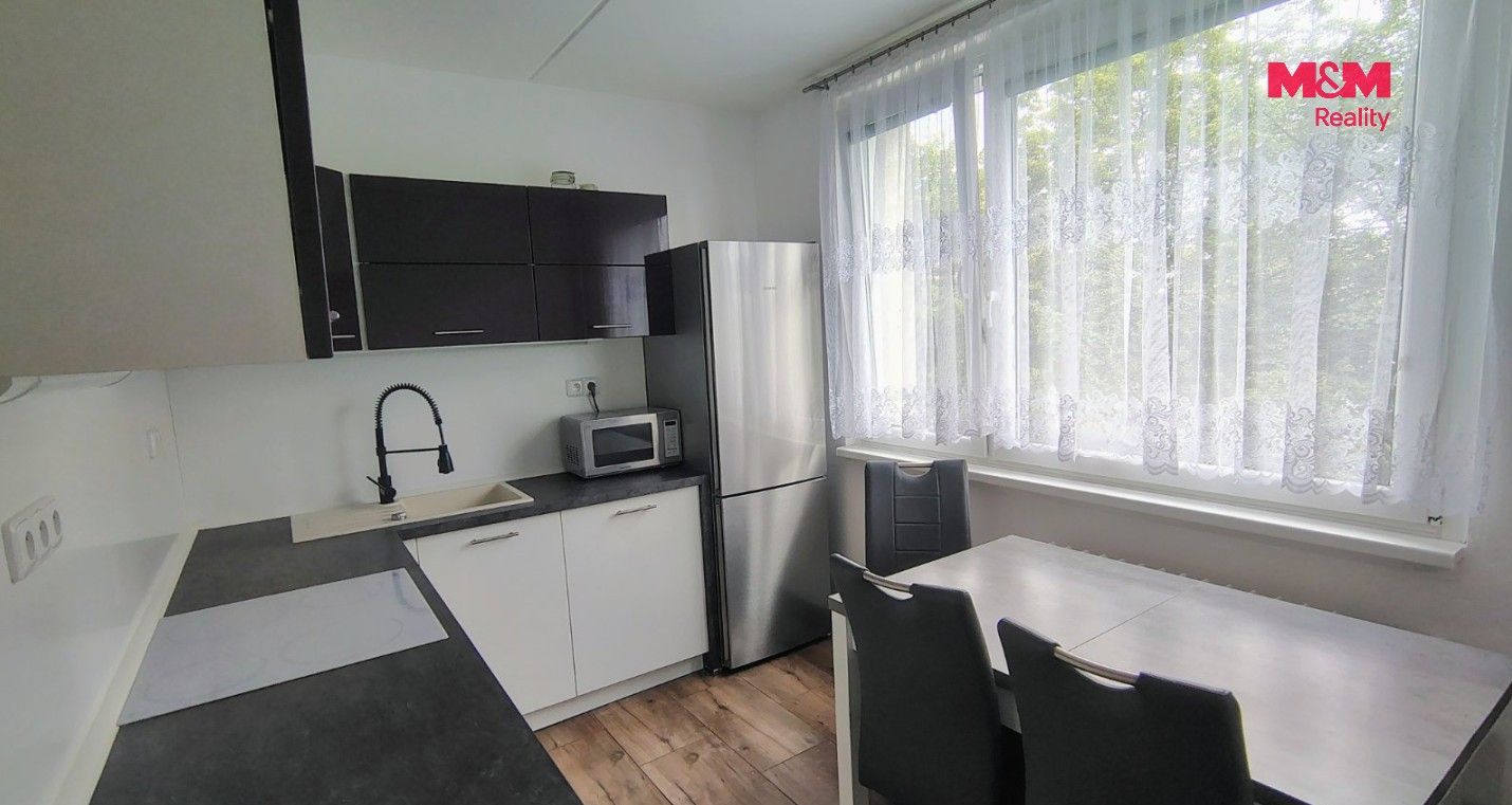 Pronájem bytu 2+1 57 m² - foto 4
