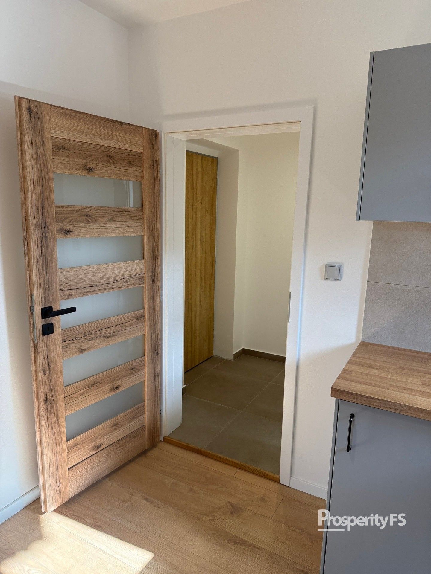 Pronájem bytu 2+kk 47 m² - foto 3