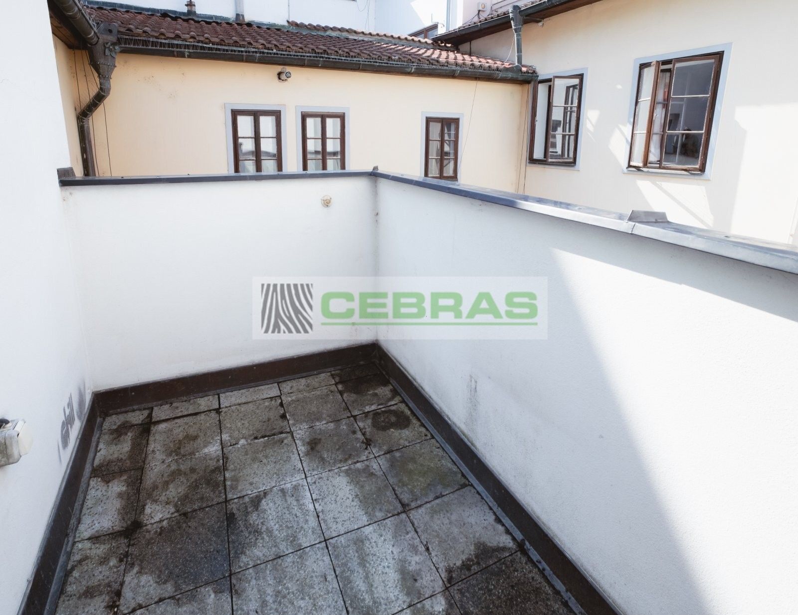 Pronájem bytu 3+kk 71 m² - foto 3