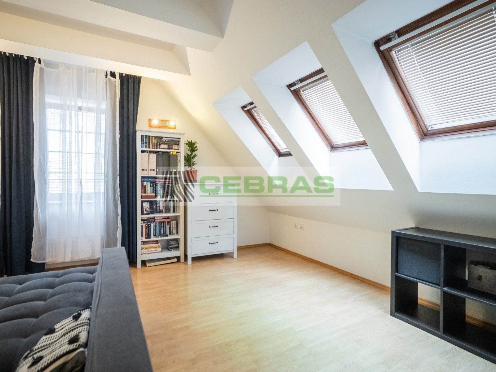Pronájem bytu 3+kk 71 m² - foto 4