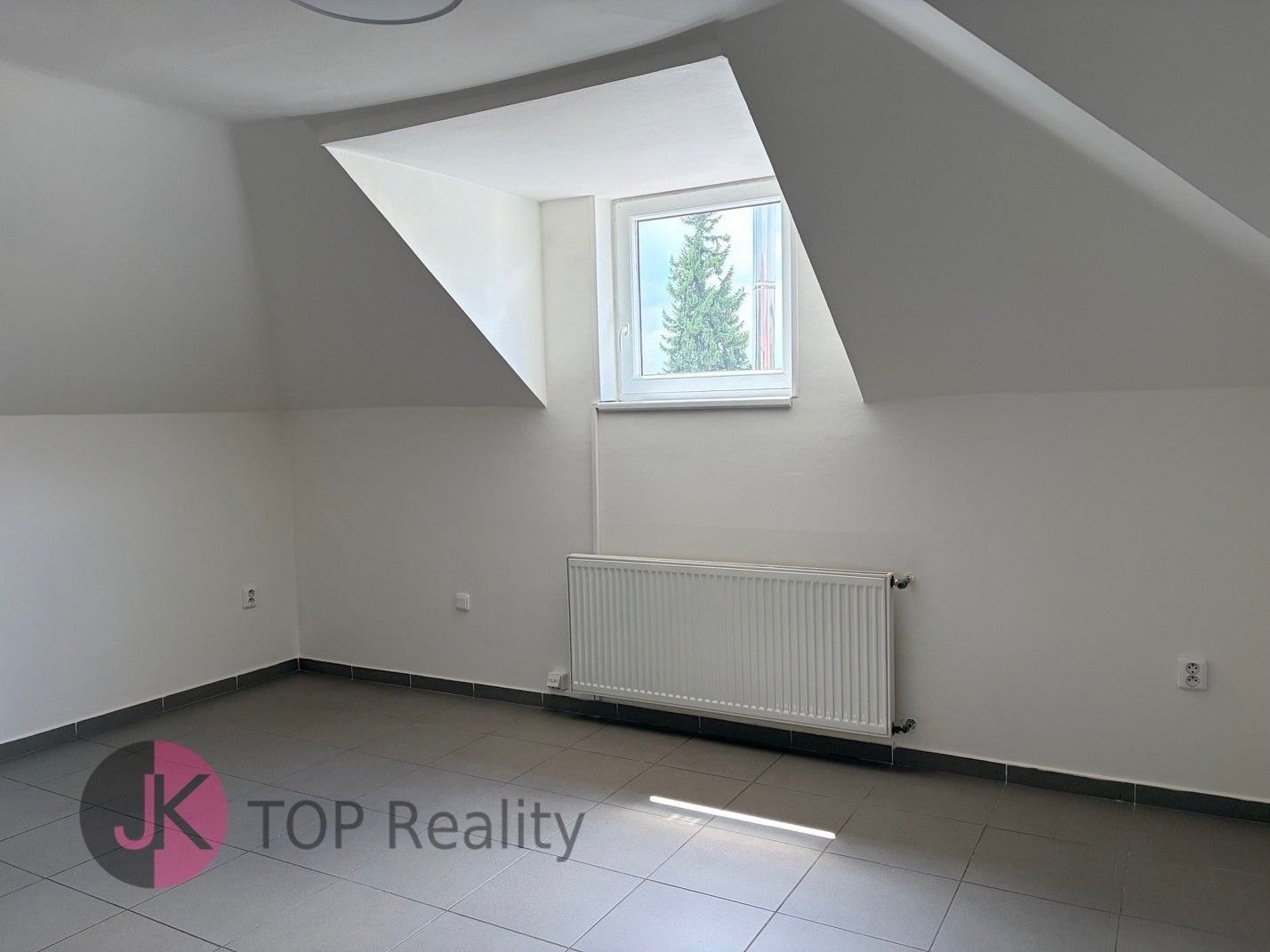 Pronájem bytu 2+kk 46 m² - foto 12