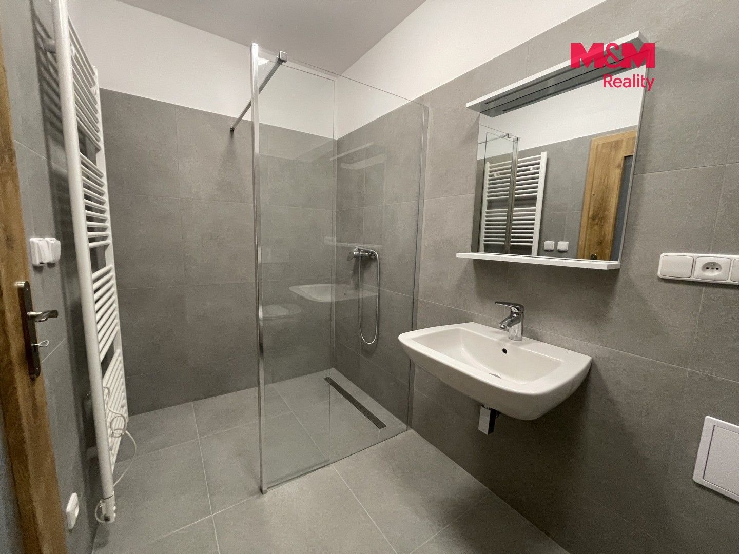 Pronájem komerčního prostoru 74 m² - foto 5