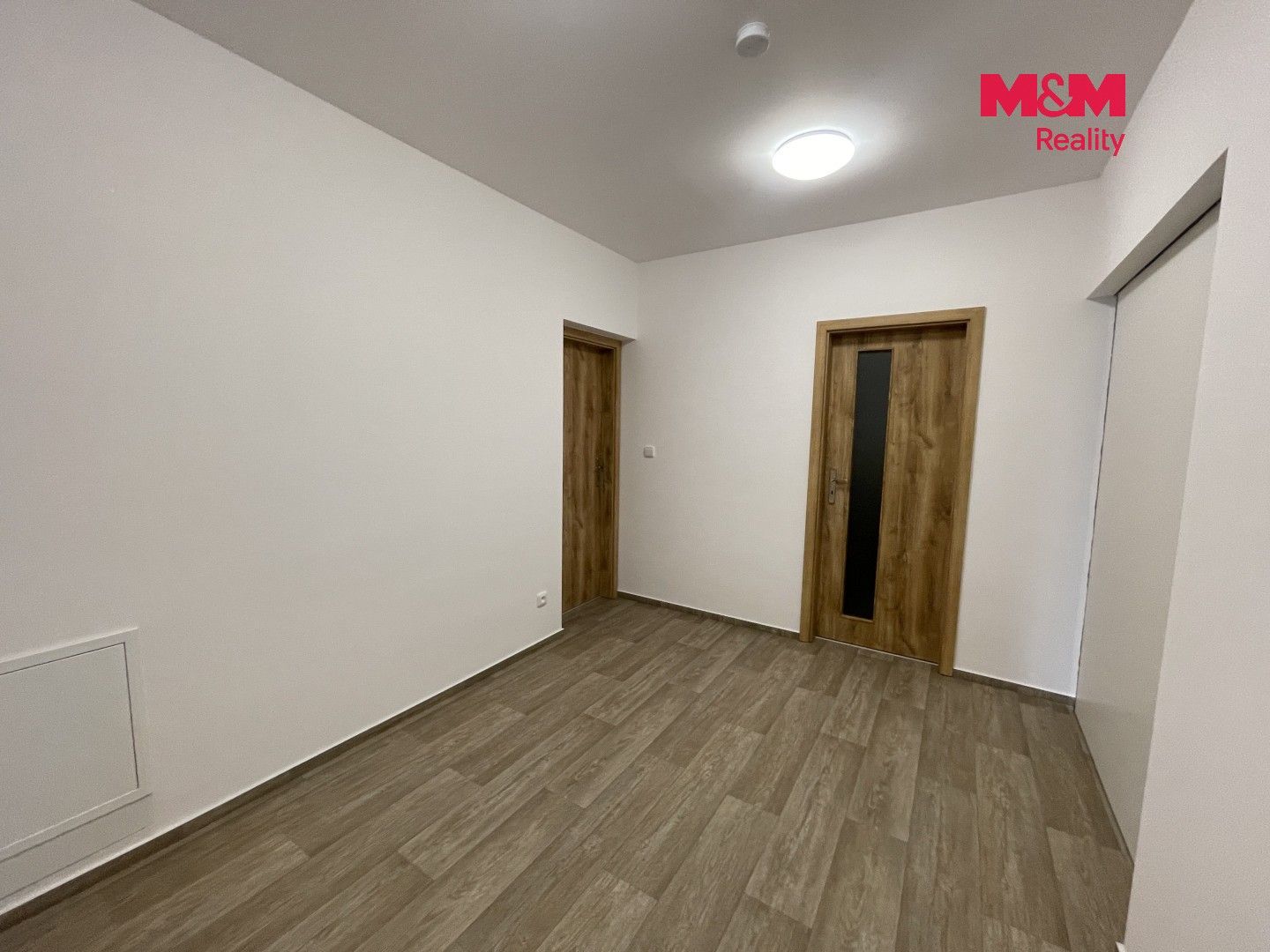 Pronájem komerčního prostoru 74 m² - foto 13