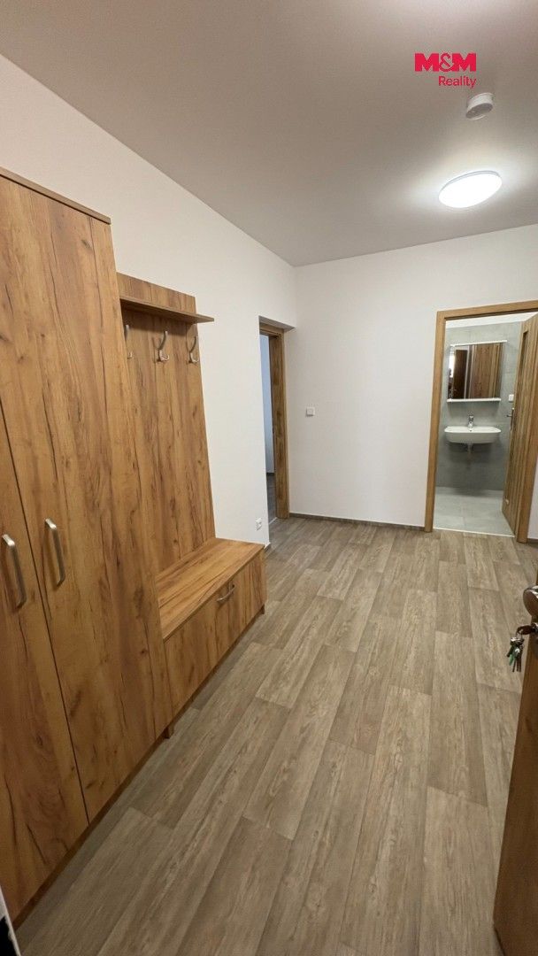 Pronájem komerčního prostoru 74 m² - foto 17
