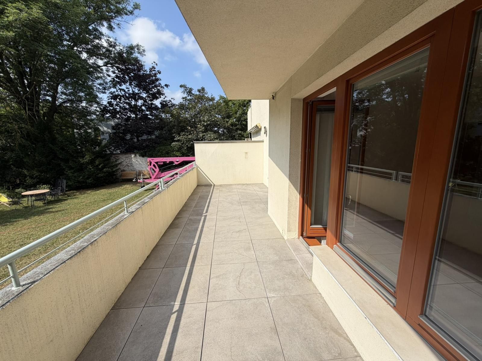 Pronájem bytu 2+kk 62 m² - foto 1