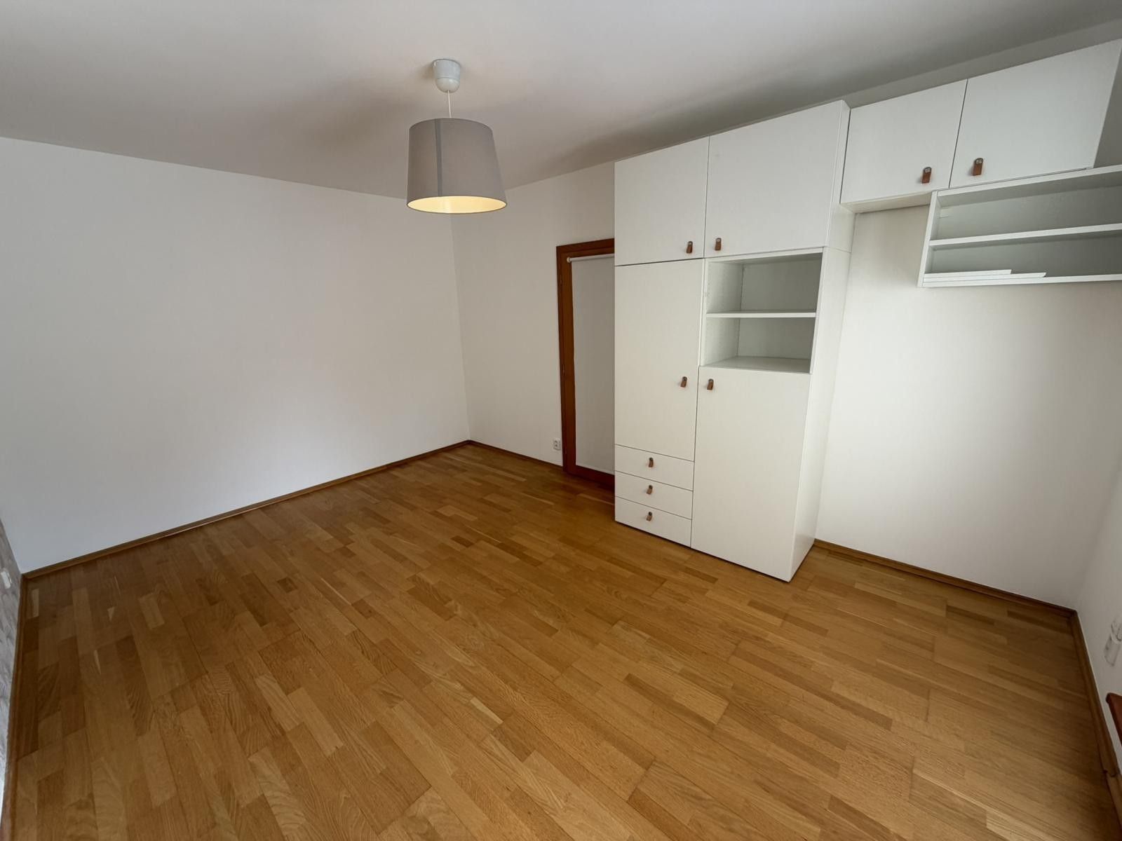 Pronájem bytu 2+kk 62 m² - foto 9