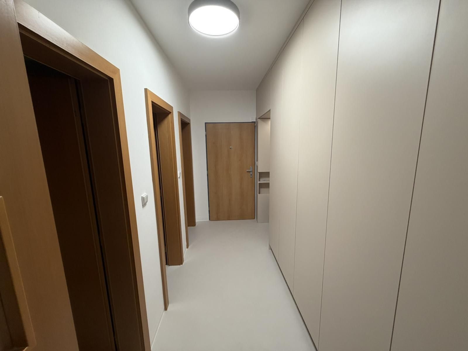 Pronájem bytu 2+kk 62 m² - foto 14