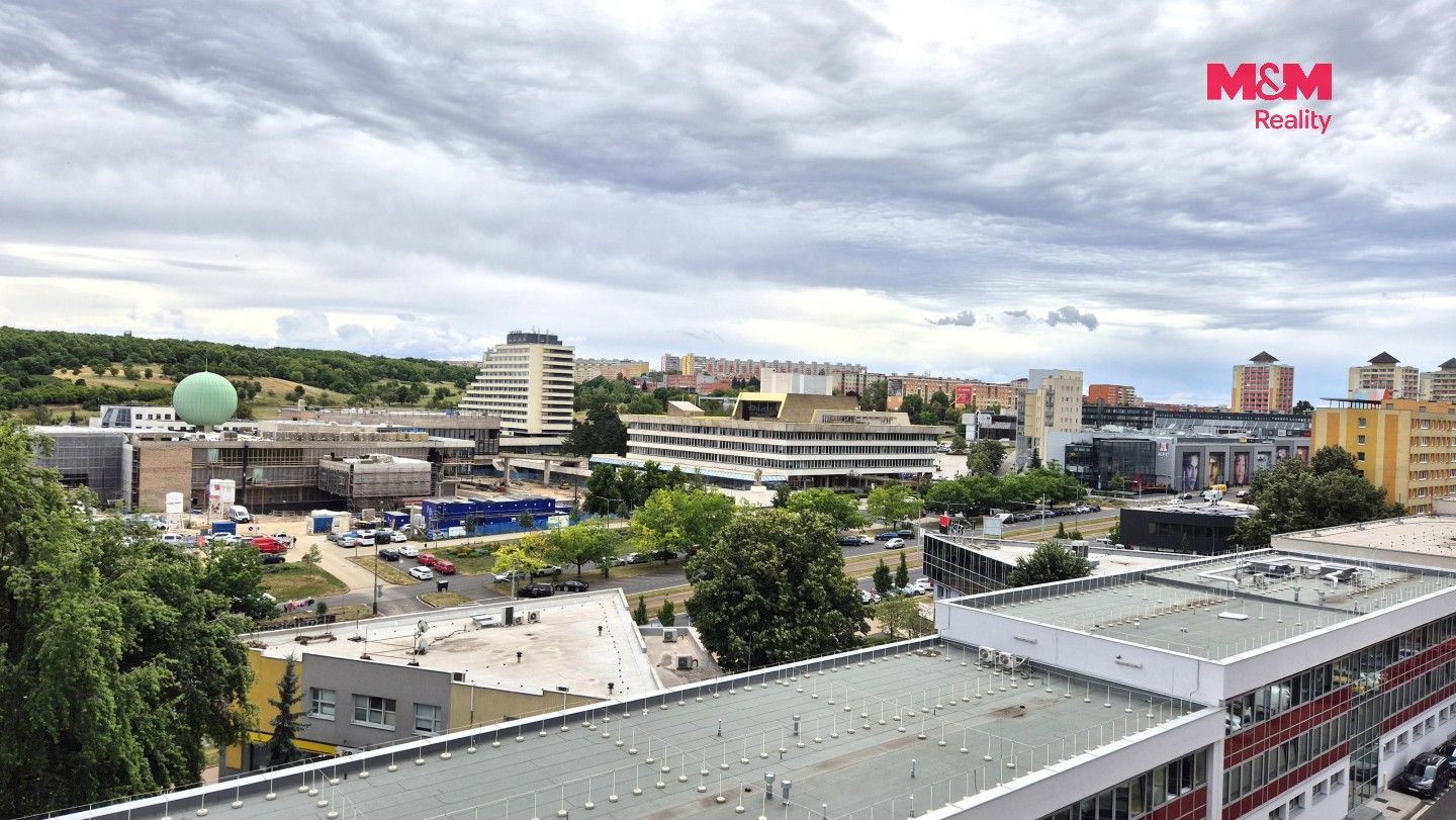Pronájem bytu 3+1 63 m² - foto 12