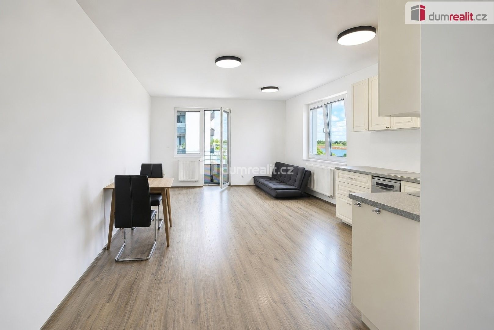 Pronájem bytu 2+kk 63 m² - foto 5