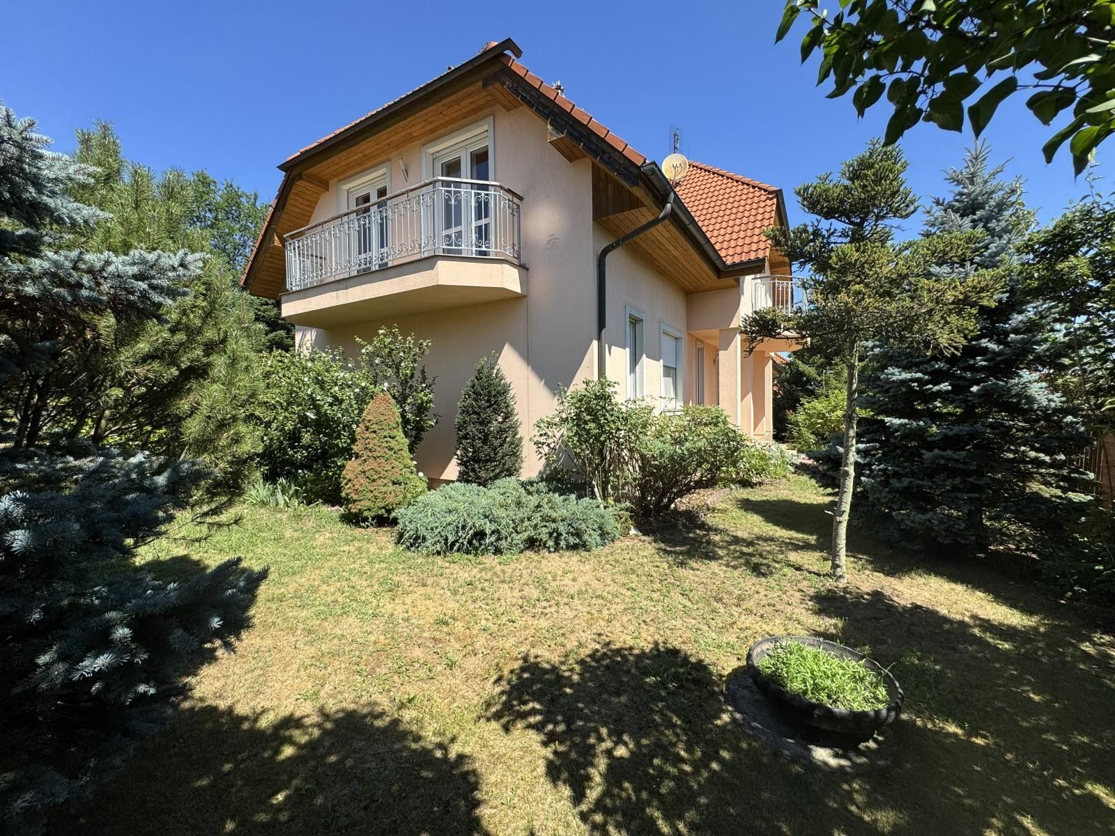 Prodej domu 301 m² - foto 1