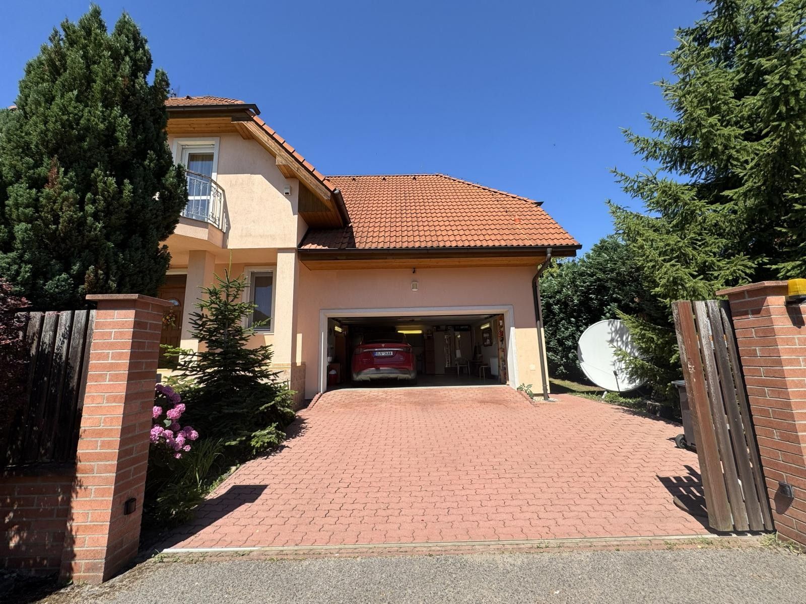 Prodej domu 301 m² - foto 2