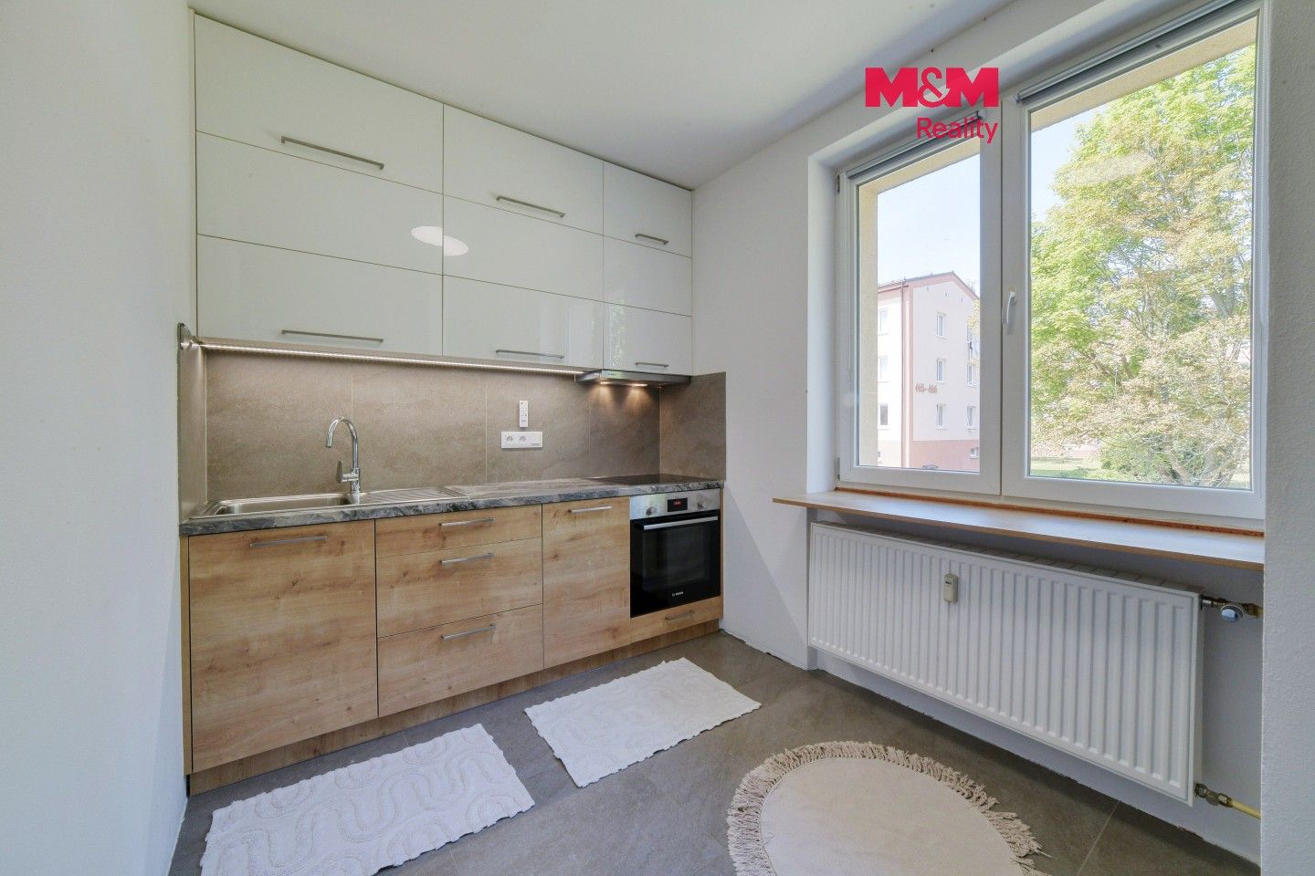 Pronájem bytu 3+1 63 m² - foto 1