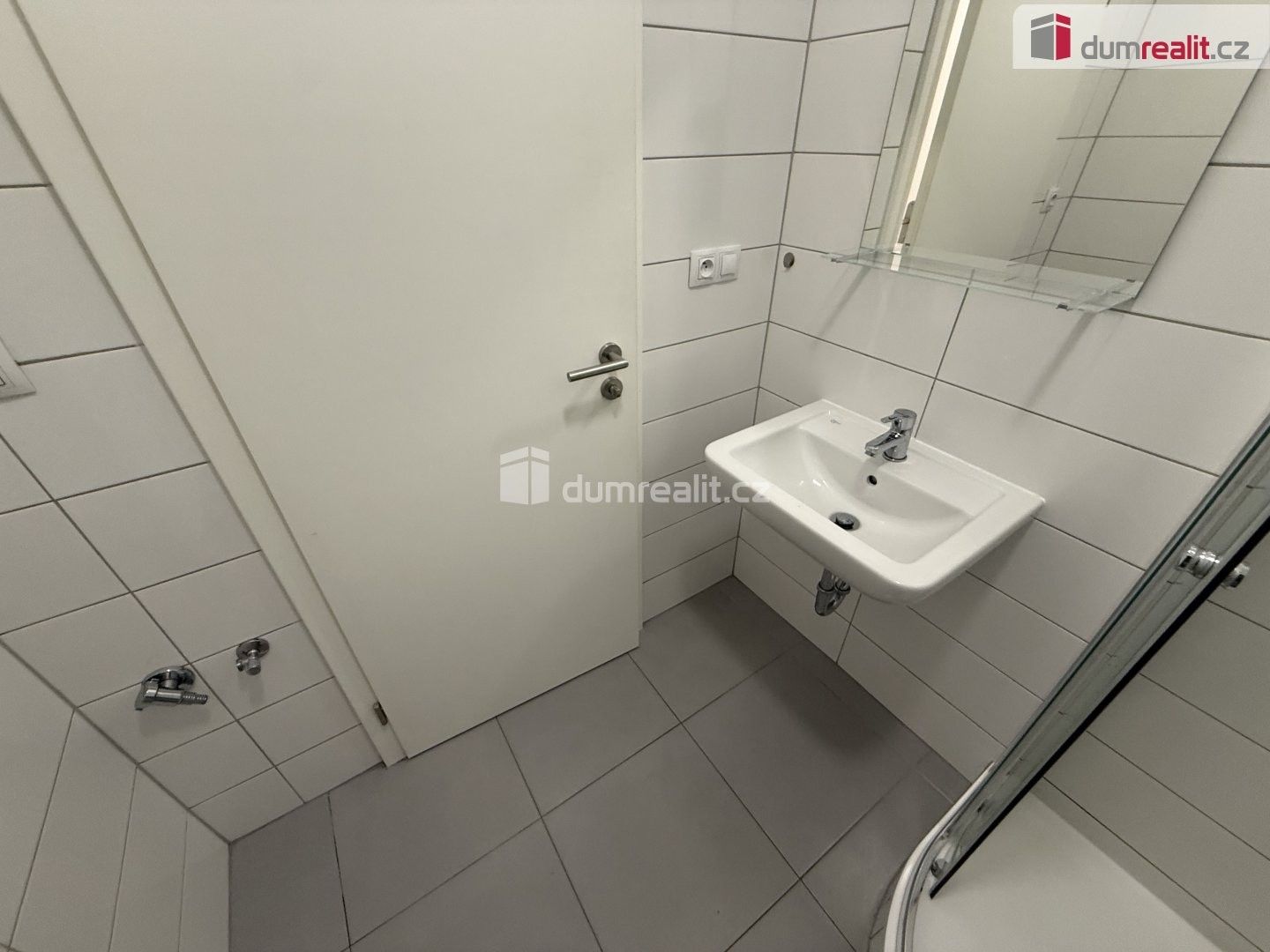 Pronájem bytu 1+kk 25 m² - foto 4