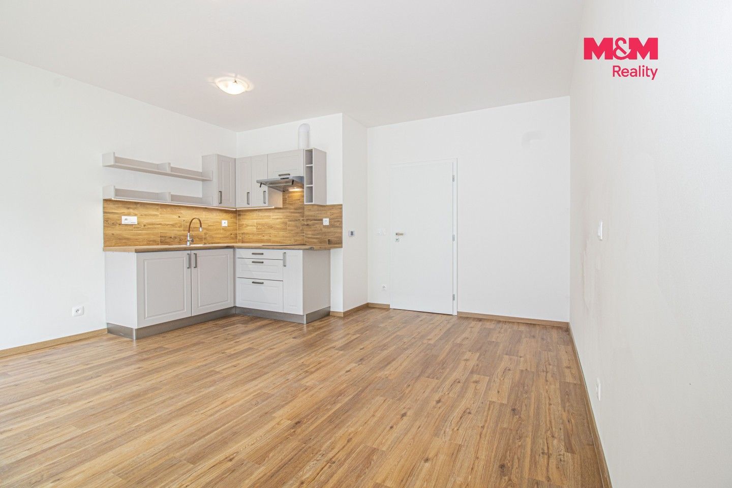 Pronájem bytu 1+kk 27 m² - foto 4